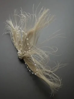 Accessoires de robe Flapper années 1920 Great Gatsby Accessory Blanc Perles de filet Net Feather Pearl Headpieces Déguisements Halloween