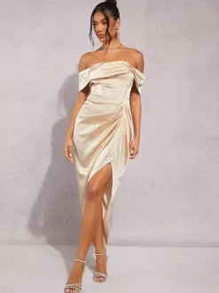 Avec robe de cocktail mode courte col bateau court