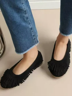 Ballerines en daim marron à bout rond chaussures plates à enfiler avec pompons