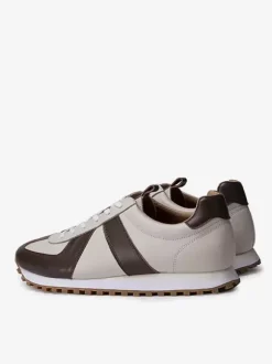 Baskets confortables en cuir à bout pointu pour hommes