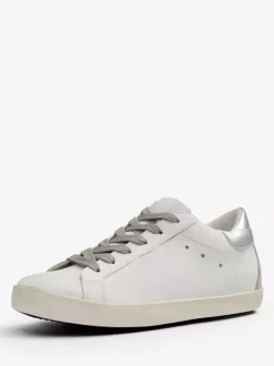 Baskets de skate à lacets dorées chaussures style ancien femmes