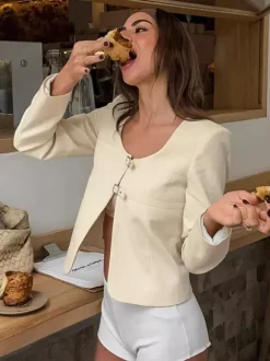 Blazer court jaune beurre pour femme - Veste élégante à boucle sur le devant et col rond - Coupe ajustée - Tenues pour un rendez-vous galant 2026