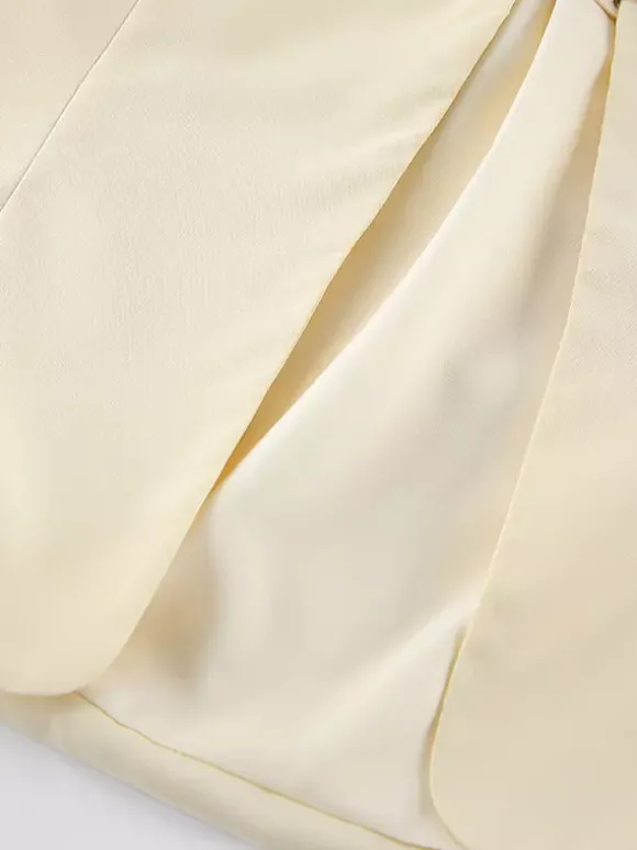 Blazer court jaune beurre pour femme - Veste élégante à boucle sur le devant et col rond - Coupe ajustée - Tenues pour un rendez-vous galant 2026