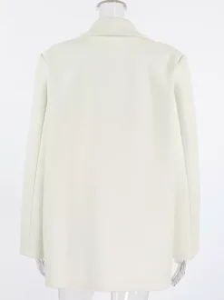 Blazer crème à revers cranté pour femme - Veste oversize à simple boutonnage - Tenue printanière décontractée et minimaliste idéale pour la ville (collection printemps 2026)