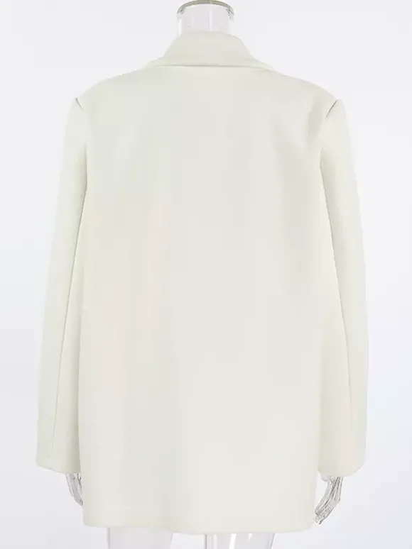 Blazer crème à revers cranté pour femme - Veste oversize à simple boutonnage - Tenue printanière décontractée et minimaliste idéale pour la ville (collection printemps 2026)