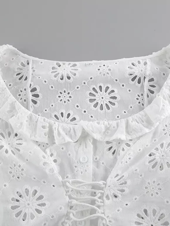 Blouse blanche à lacets pour femme col en V manches courtes en coton chic