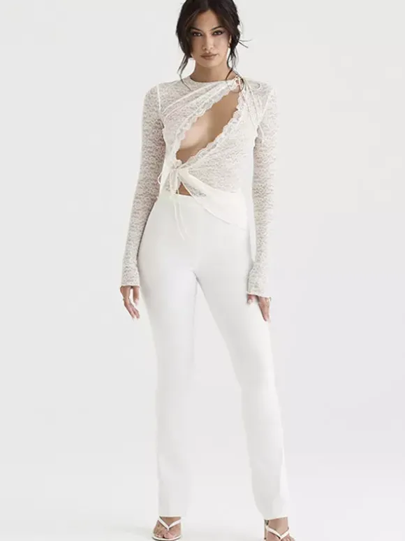 Blouse pour femme en dentelle blanche à col bijou manches longues et découpes sexy