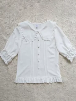 Blouses académiques Lolita Haut Lolita blanc écru Demi-manches Chemise Lolita à volants plissés