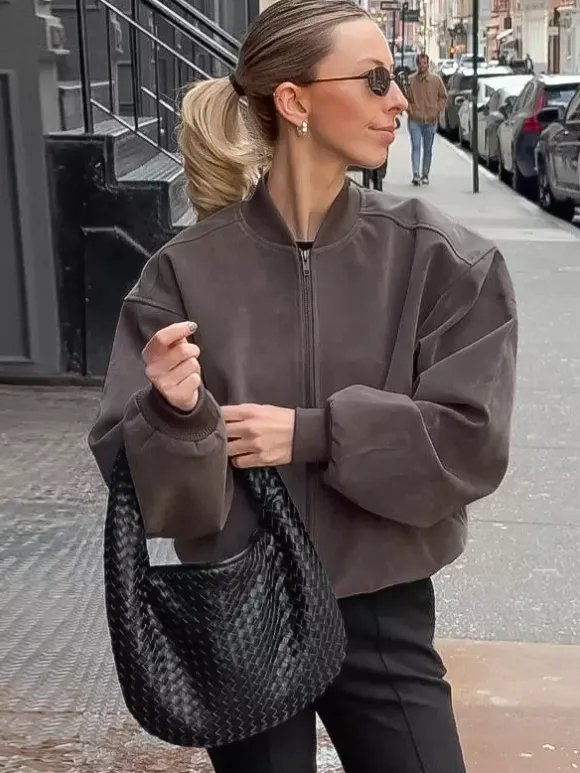 Blouson aviateur zippé rétro pour un look urbain 2026