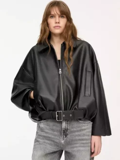 Blouson aviateur oversize en similicuir avec ceinture pour l'automne 2026