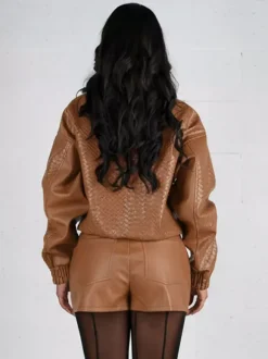 Blouson bomber en similicuir à motif tissé pour femme - Veste courte zippée texturée - Style motard streetwear printemps 2026