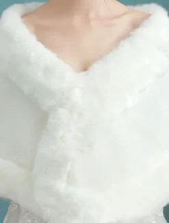 Boléro fête de mariage en angora ivoire