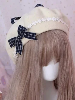 Bonnet Lolita en Laine Fleurie Lolita Doux Déguisements Halloween