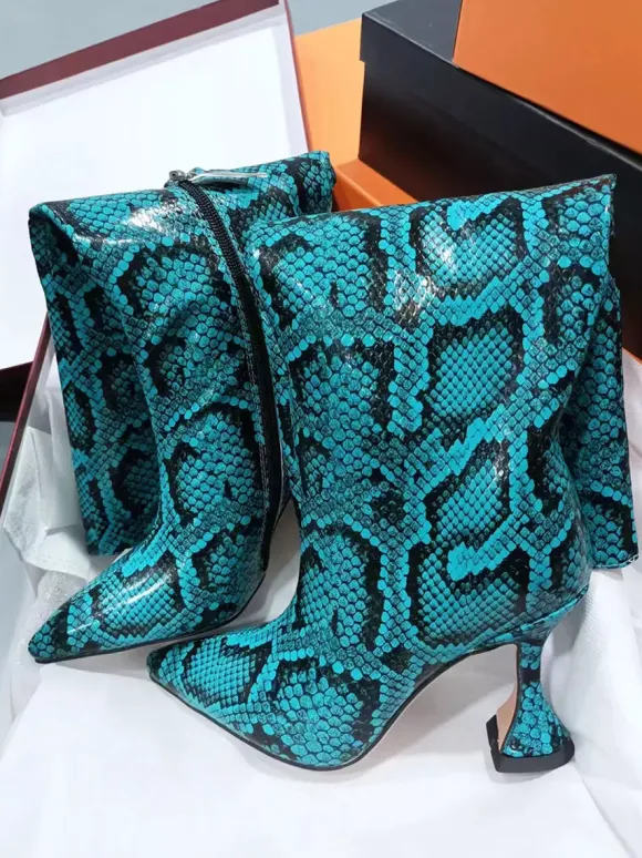 Bottes à talons hauts pour femmes motif serpent jaune bout pointu talon mi-mollet