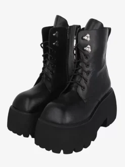 Bottes gothiques Lolita avec 艙illets noirs bout carré métallique chaussures Lolita en cuir PU