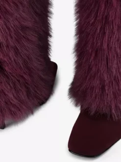 Bottes hautes bordeaux pour femmes bout pointu talons hauts en fausse fourrure.