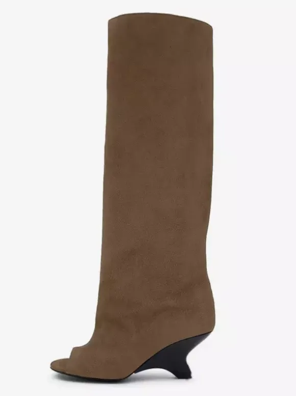 Bottes hautes en daim à bout ouvert et talon design