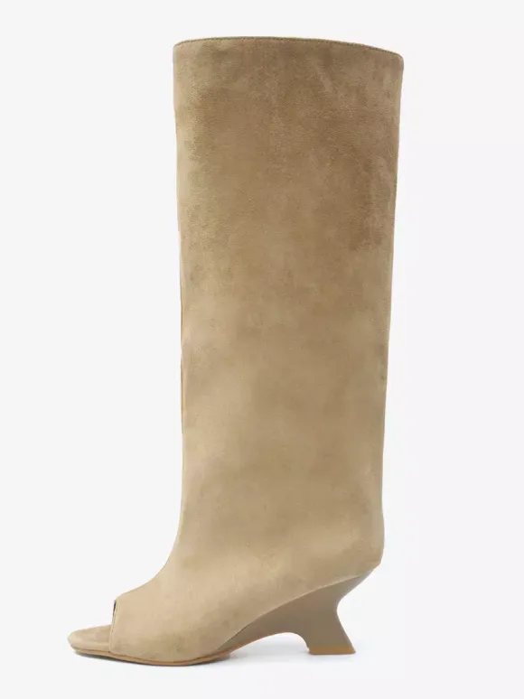 Bottes hautes en daim à bout ouvert et talon design