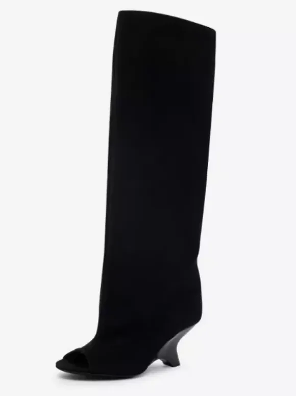 Bottes hautes en daim à bout ouvert et talon design