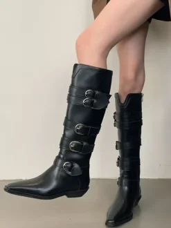 Bottes hautes marron à bout carré et boucles plates