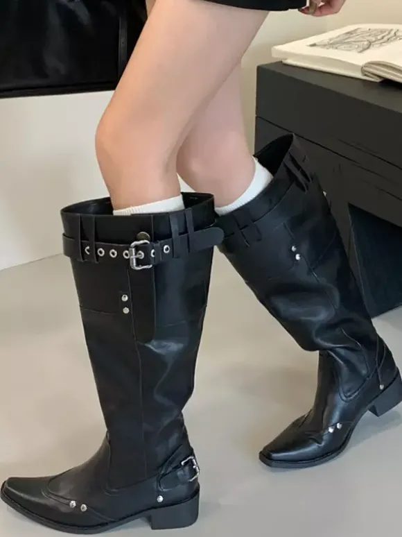 Bottes hautes pour femmes bout carré détail boucle bottes plates