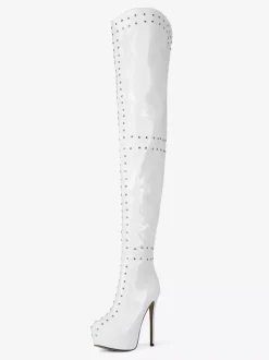 Bottes blanches à talons hauts et cuissardes à plateforme et talons aiguilles cloutés