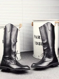 Bottes d'équitation pour hommes noires à bout rond et à lacets montantes jusqu'aux genoux