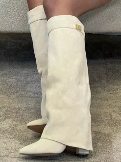 Bottes hautes en daim abricot à bout pointu avec boucle et fermeture éclair et talon épais
