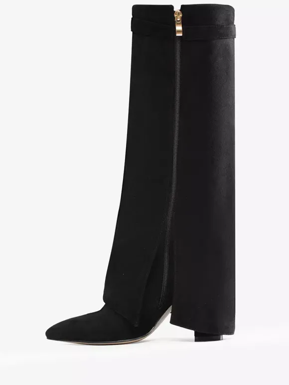Bottes hautes en daim abricot à bout pointu avec boucle et fermeture éclair et talon épais