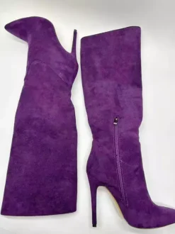 Bottes hautes en daim à bout pointu et à talons hauts avec fermeture éclair