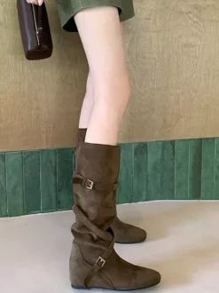 Bottes hautes en daim pour femmes bout rond boucle détail bottes plates croisées