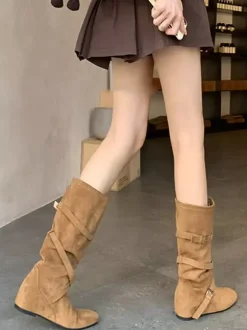 Bottes hautes en daim pour femmes bout rond boucle détail bottes plates croisées
