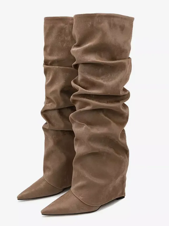 Bottes hautes pour femmes en daim à bout pointu et à rabat plat