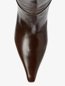 Bottes hautes souples marron à bout pointu et à talons mi-hauts