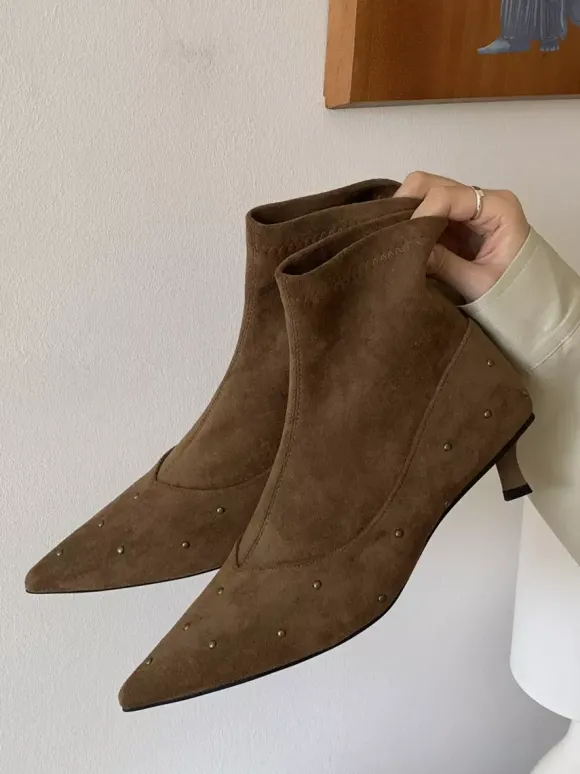 Bottines à talons aiguilles et bout pointu pour femme