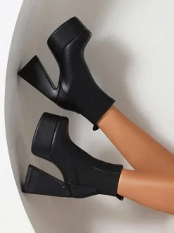 Bottines à Talons Hauts avec Plateforme en Cuir Synthétique avec Bout Pointu Unicolore