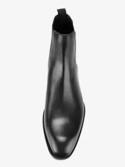 Bottines Chelsea noires pour homme bout rond à enfiler.