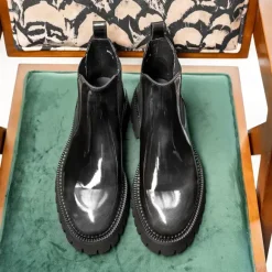 Bottines Chelsea pour hommes en cuir de vachette verni noir bout rond semelle épaisse bottines Martin