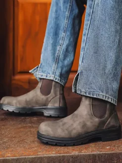 Bottines Chelsea pour homme à talon bas semelle antidérapante bout rond en cuir.