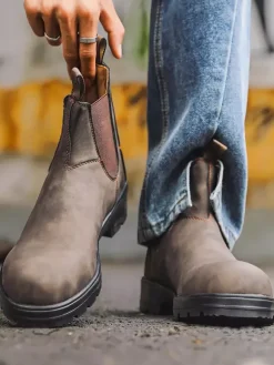 Bottines Chelsea pour homme à talon bas semelle antidérapante bout rond en cuir.