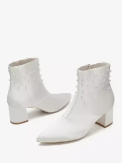 Bottines de mariage en satin à bout pointu et talons épais avec perles