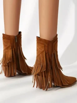 Bottines pour femme en daim à bout pointu style cowgirl avec pompons