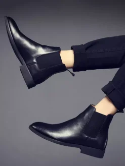 Bottines Chelsea pour homme à talon bas en cuir suédé et bout pointu disponibles en 5 couleurs