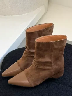 Bottines plates en daim à bout pointu et talon compensé froncé pour femme
