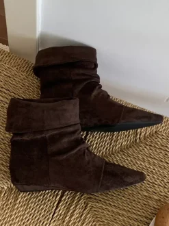 Bottines pour femmes à bout pointu et talon compensé souple