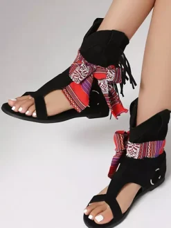 Bottines style sandales bohèmes à bout ouvert et découpes style cowgirl
