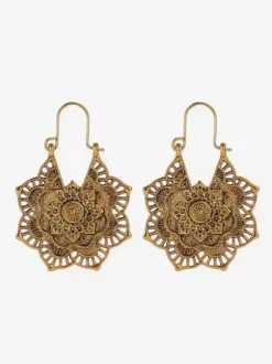 Boucles d'oreilles bohèmes à fleurs creuses pour femmes 2026
