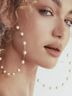 Boucles d'oreilles créoles en perles exagérées pour femmes 2026