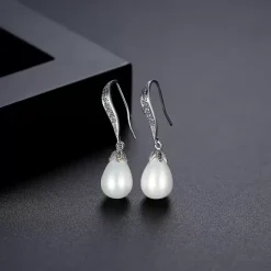 Boucles d'oreilles Goujon fête de mariage métallique blanc Cubic Zirconia