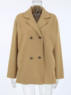 Caban camel croisé pour femme - Coupe carrée minimaliste à revers cranté - Collection streetwear printemps 2026 au luxe discret